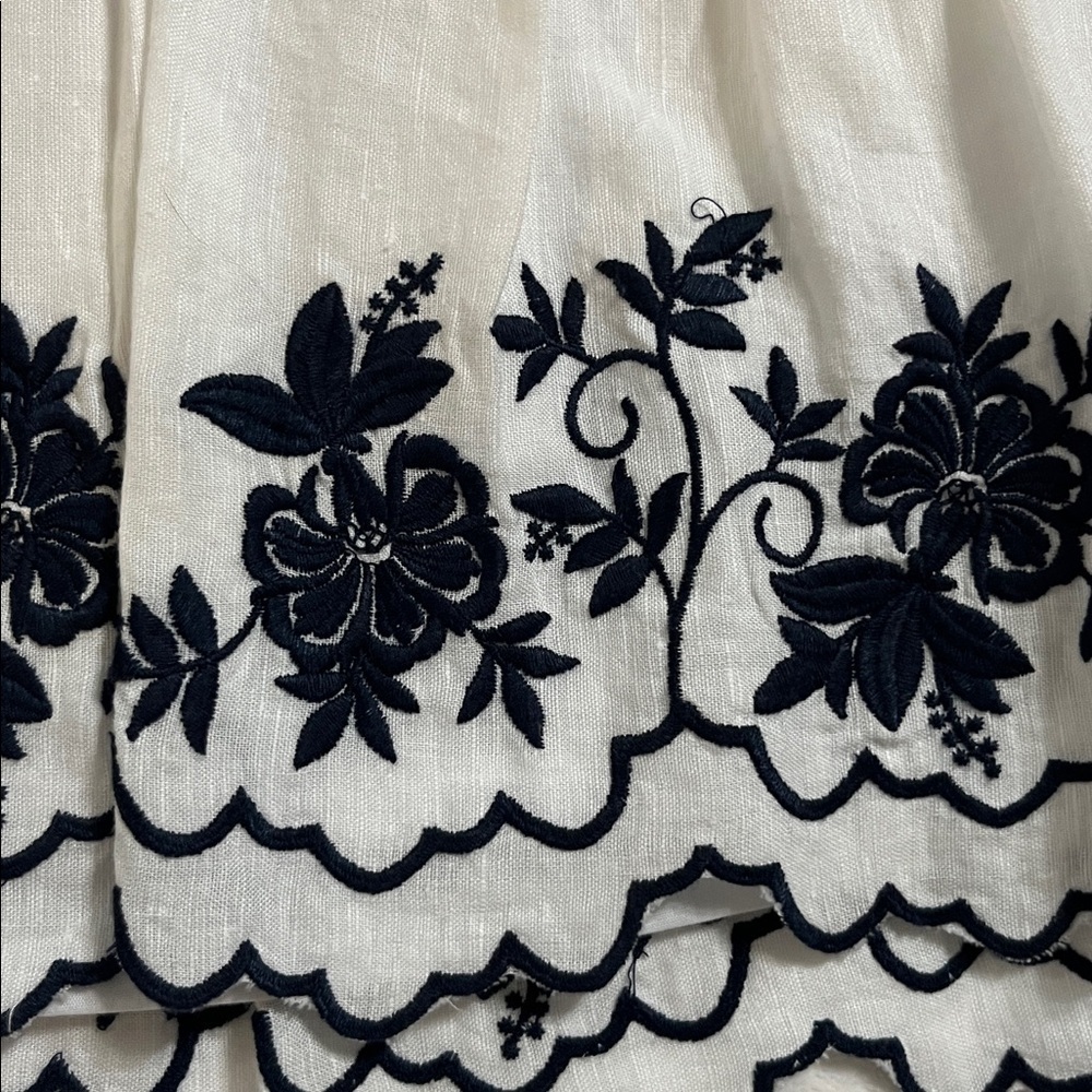 J. Crew white Skirt with navy blue Floral Design - Picture 6 of 10